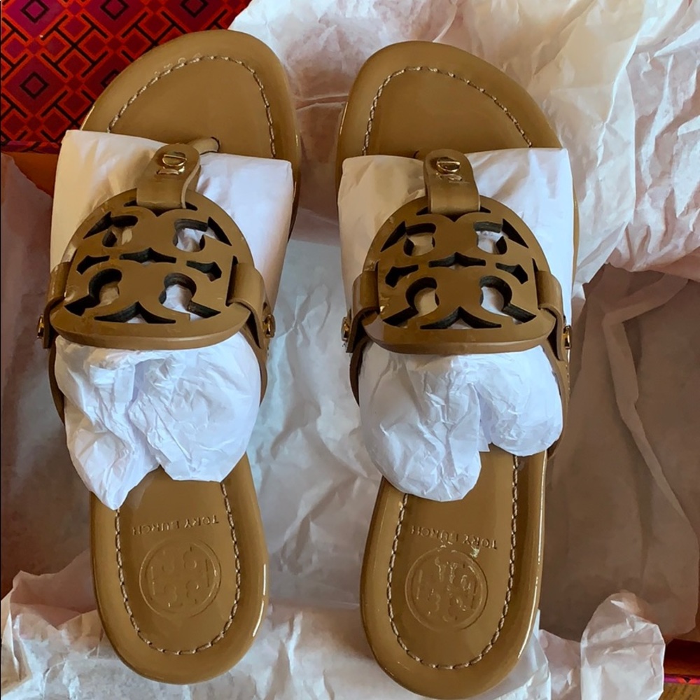 Tory Burch Miller sandals sand patent (size 4.5)